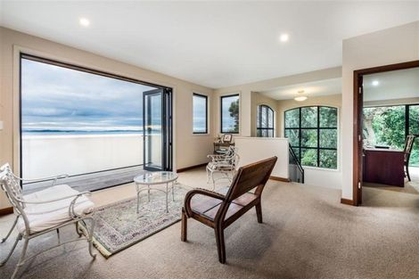 Photo of property in 9 Durness Place, Red Beach, 0932