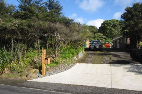 Photo of property in 677 Huia Road, Parau, Auckland, 0604