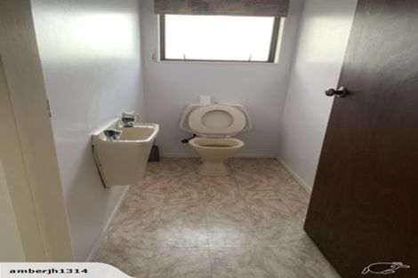 Photo of property in 16 Matuhi Street, Tirohanga, Lower Hutt, 5010