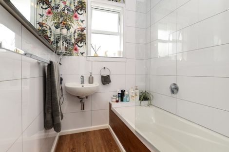 Photo of property in 33 Churchill Avenue, Maeroa, Hamilton, 3200