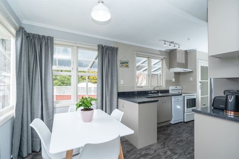 Photo of property in 30 Deanwell Avenue, Deanwell, Hamilton, 3206