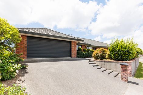 Photo of property in 2 Masefield Terrace, Kelvin Grove, Palmerston North, 4414