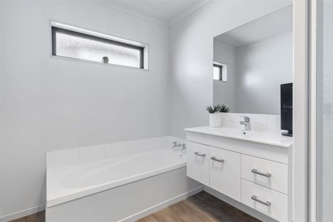 Photo of property in 43 Ipukarea Street, Weymouth, Auckland, 2103