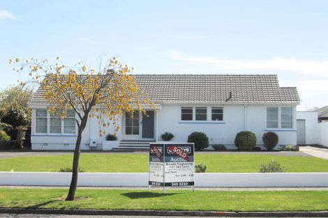 Photo of property in 13 Robertson Street, Glenholme, Rotorua, 3010