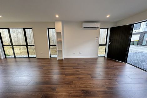 Photo of property in 1d Westall Road, New Lynn, Auckland, 0600