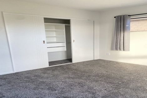 Photo of property in 50b Barbados Drive, Unsworth Heights, Auckland, 0632