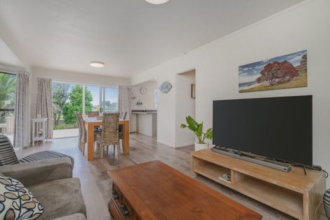 Photo of property in 176 Cook Drive, Whitianga, 3510