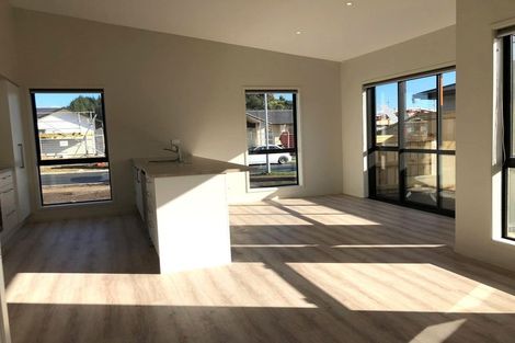 Photo of property in 35 Awataha Crescent, Pyes Pa, Tauranga, 3110