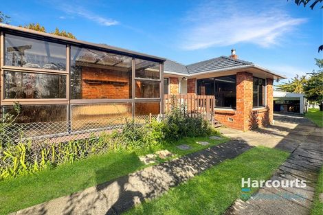 Photo of property in 4 Strid Road, Te Atatu South, Auckland, 0610