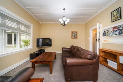 Photo of property in 40 Marne Street, Hokowhitu, Palmerston North, 4410