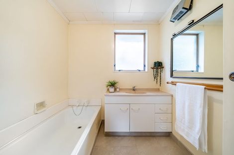 Photo of property in 14a Forest Road, Pinehaven, Upper Hutt, 5019