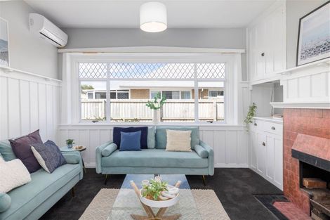 Photo of property in 16 Rawson Street, New Brighton, Christchurch, 8083