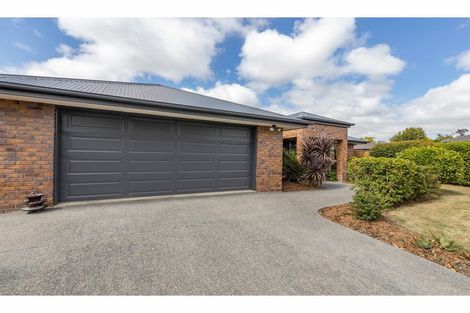 Photo of property in 4 Doncaster Place, Rangiora, 7400