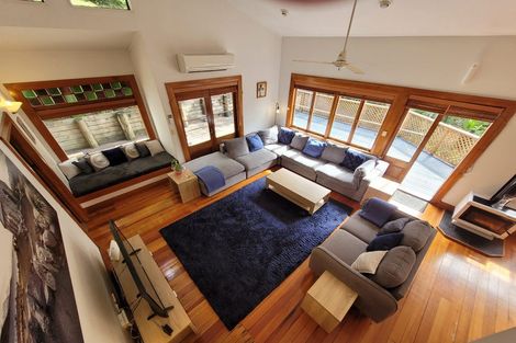 Photo of property in 47 Rimu Road, Oratia, Auckland, 0604