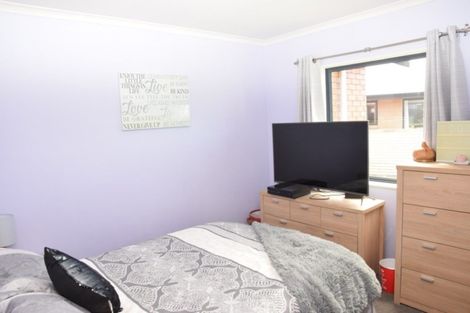 Photo of property in 26 Kirkbride Street, Wallacetown, 9816