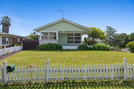 Photo of property in 5 Murvale Drive, Bucklands Beach, Auckland, 2014
