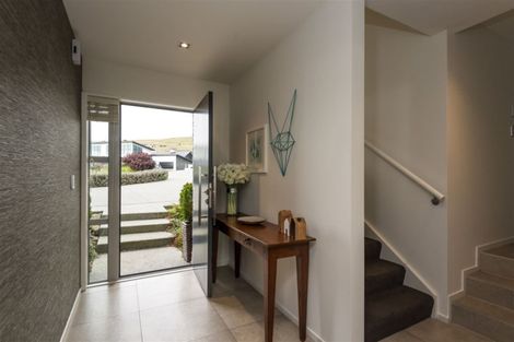 Photo of property in 25 Parkridge Place, Mount Pleasant, Christchurch, 8081