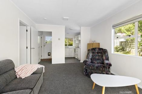 Photo of property in 1/2 Angell Street, Johnsonville, Wellington, 6037
