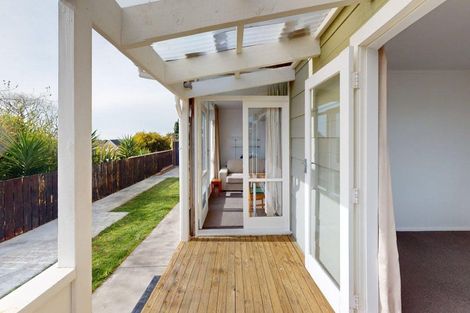 Photo of property in 31 Ruapehu Street, Paraparaumu, 5032