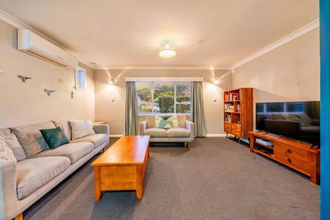 Photo of property in 36 Seddon Street, Wallaceville, Upper Hutt, 5018