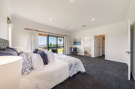 Photo of property in 75e Paremata Haywards Road, Judgeford, Porirua, 5381