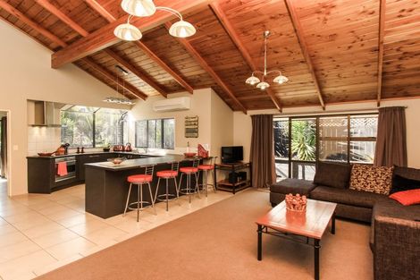 Photo of property in 6 Khaleel Place, Henderson, Auckland, 0612