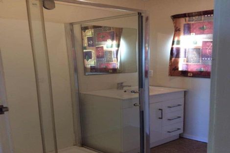 Photo of property in 10 Dunraven Place, Torbay, Auckland, 0630