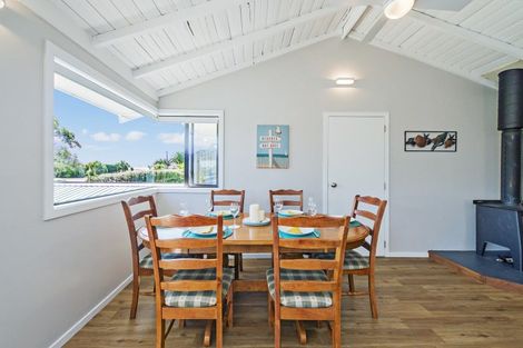 Photo of property in 26 Rotten Row, Waikuku Beach, 7473