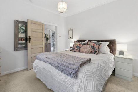 Photo of property in 159 Queens Drive, Lyall Bay, Wellington, 6022