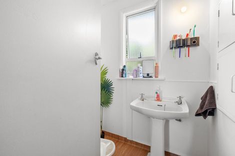 Photo of property in 19 Kings Drive, Levin, 5510