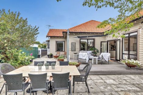 Photo of property in 14 Tui Street, Fendalton, Christchurch, 8041