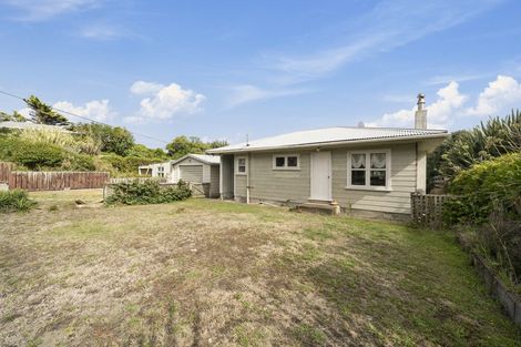 Photo of property in 31 Dixie Street, Te Horo Beach, Otaki, 5581