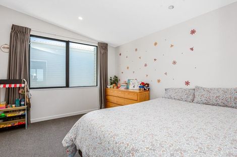 Photo of property in 3/52 High Street, Island Bay, Wellington, 6023