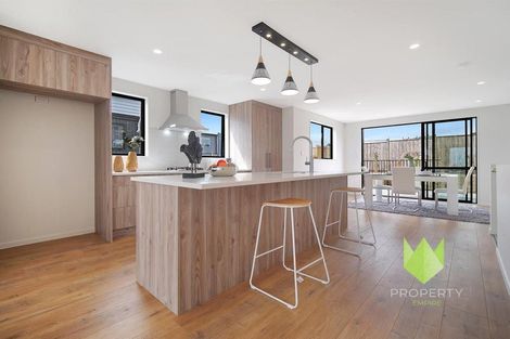 Photo of property in 20b Crestview Rise, Papakura, 2110