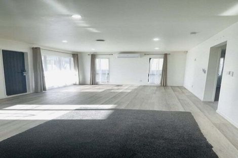 Photo of property in 37a Roseanne Road, Manurewa, Auckland, 2102