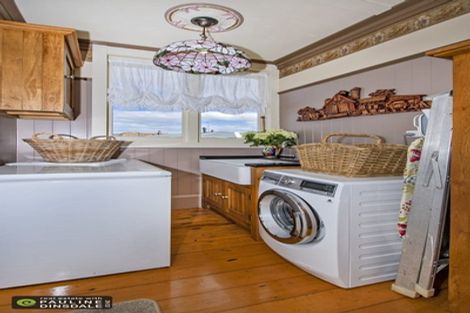 Photo of property in 73 George Street, Hikurangi, 0114