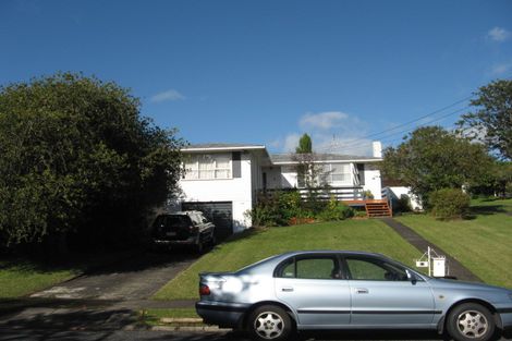 Photo of property in 17 Ennis Avenue, Pakuranga Heights, Auckland, 2010