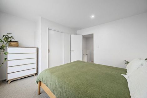 Photo of property in 8c Ferry Road, Days Bay, Lower Hutt, 5013