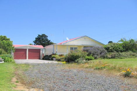 Photo of property in 1059 Pouewe Street, Kawhia, 3889