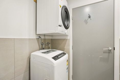 Photo of property in Wyndham Gardens Apartments, 30 Red Oaks Drive, Frankton, Queenstown, 9300