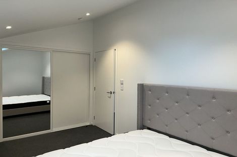 Photo of property in 2/12 Willis Street, Torbay, Auckland, 0630