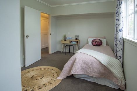 Photo of property in 29 Burden Avenue, Wainuiomata, Lower Hutt, 5014