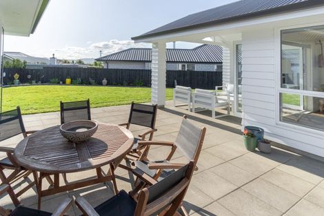 Photo of property in 4 Korokia Way, Richmond Heights, Taupo, 3330