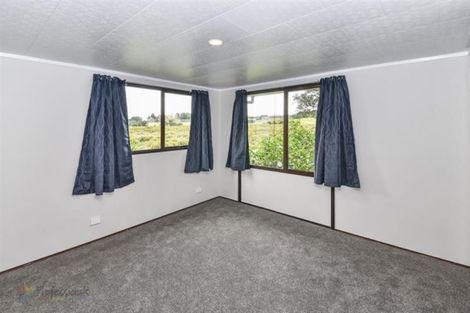 Photo of property in 36 Seaward Place, Wattle Downs, Auckland, 2103