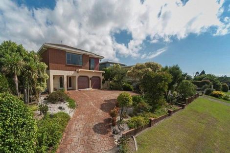 Photo of property in 7 Marama Street, Castor Bay, Auckland, 0620