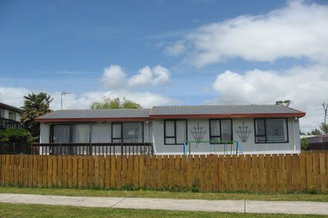 Photo of property in 1/6 Kopara Place, Clendon Park, Auckland, 2103