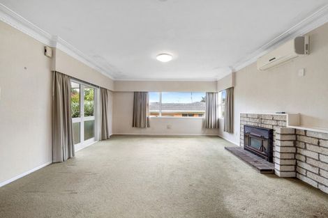 Photo of property in 5 Walter Macdonald Street, Howick, Auckland, 2014