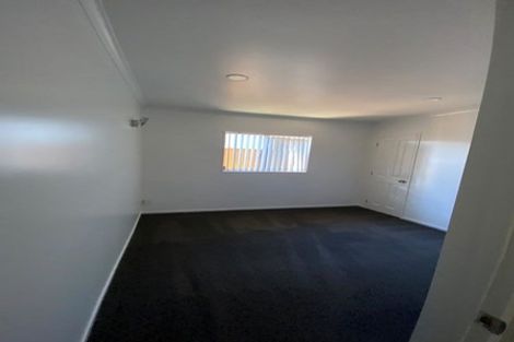 Photo of property in 60a Cambridge Terrace, Papatoetoe, Auckland, 2025