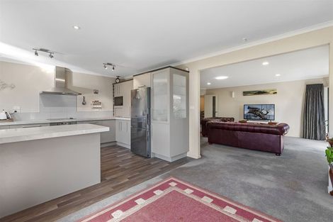 Photo of property in 142 Oteki Park Drive, Welcome Bay, Tauranga, 3112