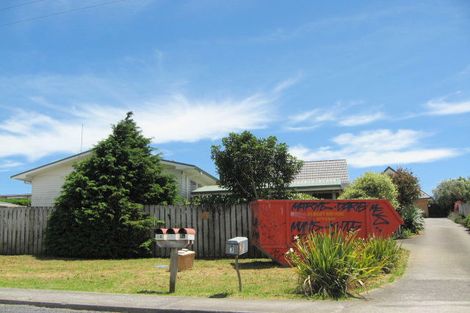 Photo of property in 3c Stevenson Road, Clarks Beach, 2122